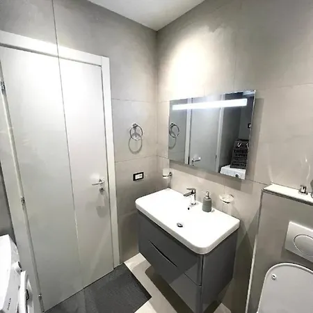 Cozy Heaven Appartamento Golem (Tirana)